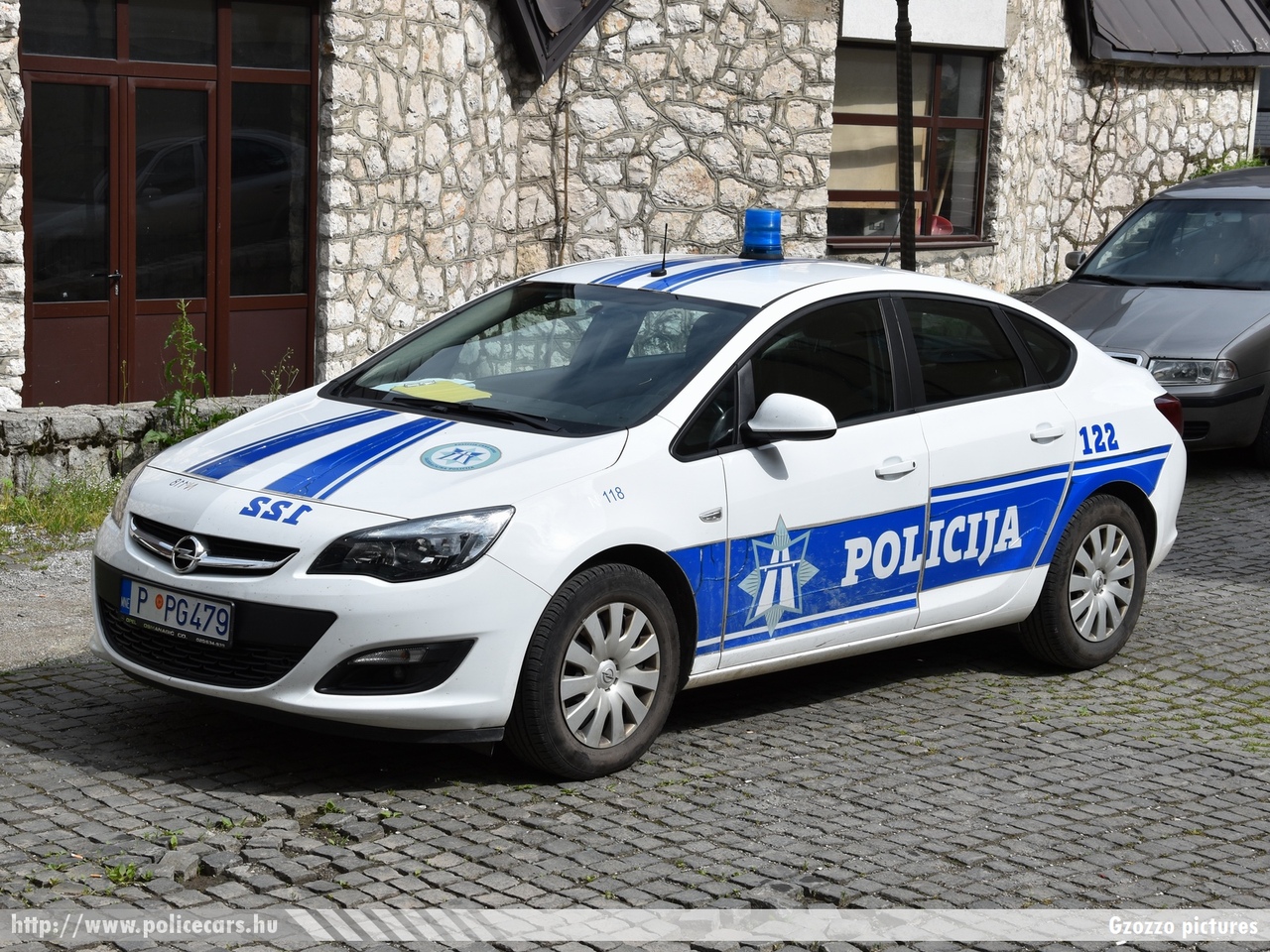 Opel Astra J, fotó: Gzozzo pictures
Keywords: rendőr rendőrautó rendőrség montenegrói Montenegró Crna Gora police policecar