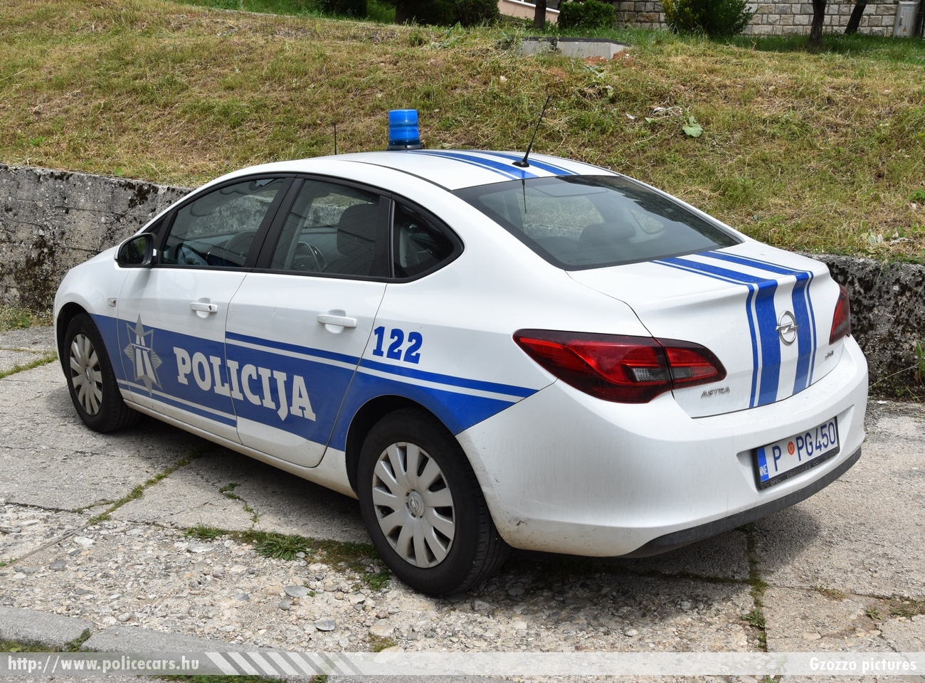 Opel Astra J, fotó: Gzozzo pictures
Keywords: rendőr rendőrautó rendőrség montenegrói Montenegró Crna Gora police policecar