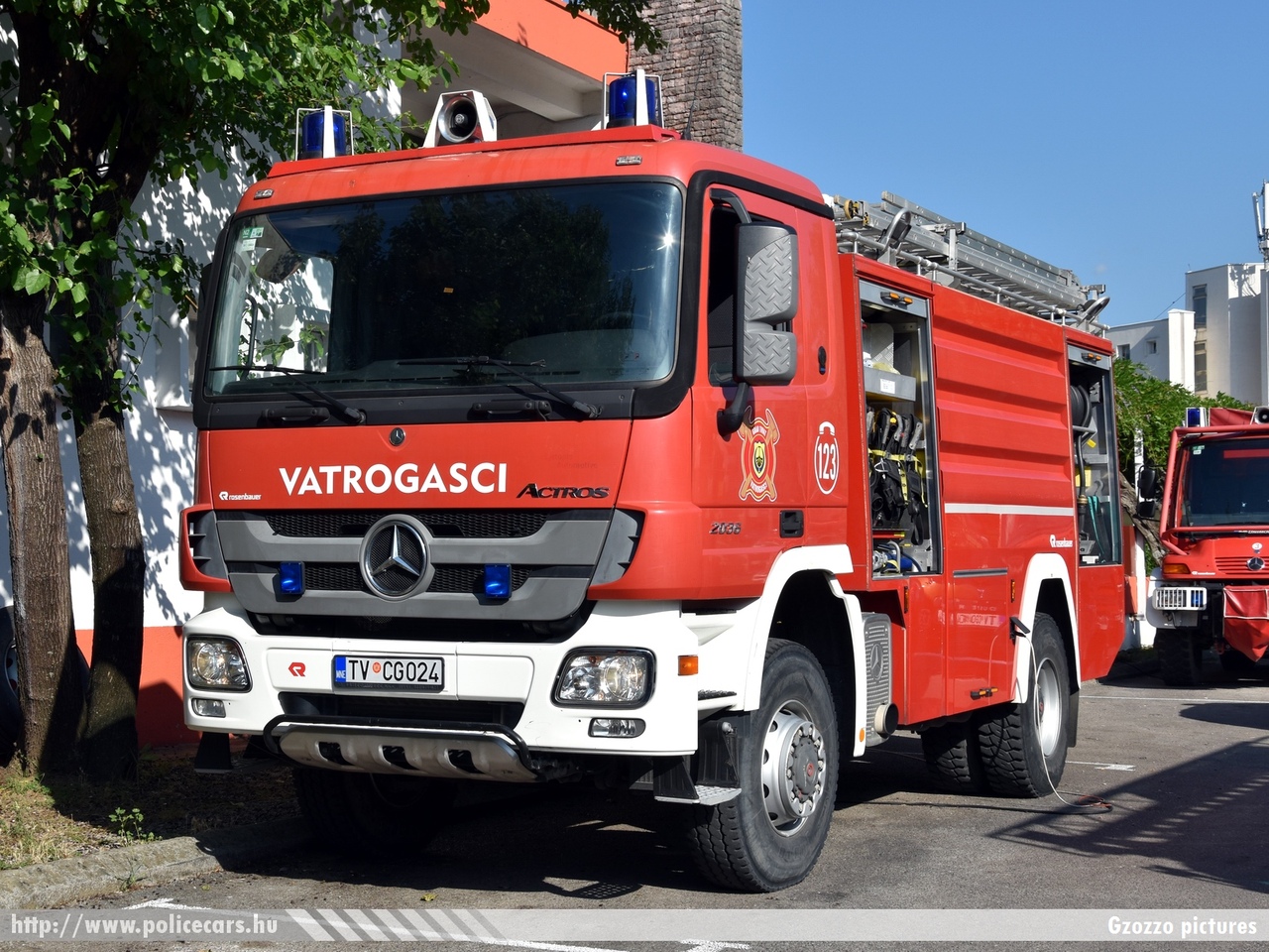 Mercedes-Benz Actros 2036, Tivat, fotó: Gzozzo pictures
Keywords: montenegrói Montenegró tûzoltó tûzoltóautó tûzoltóság crna gora firetruck fire