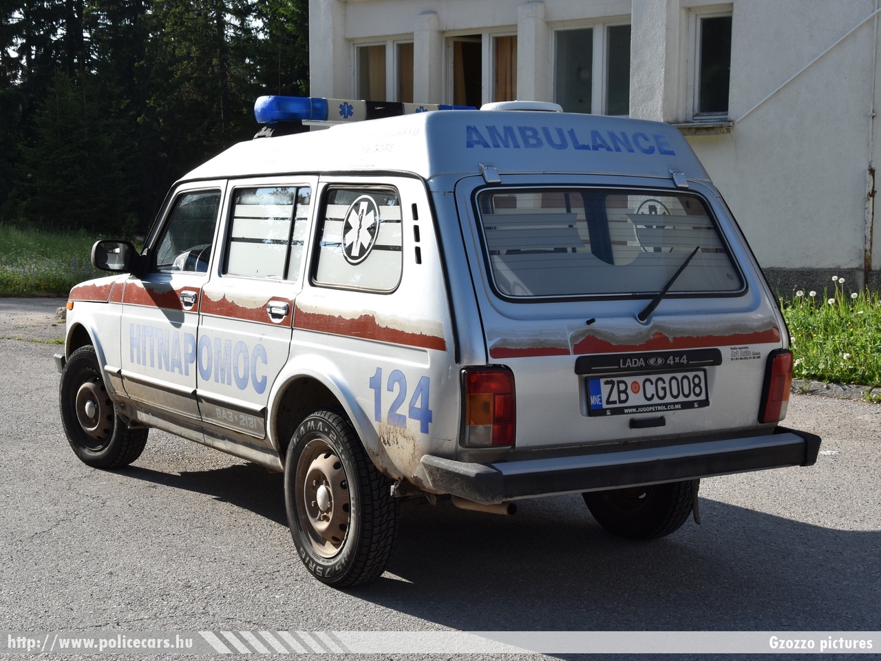 Lada Niva VAZ 2131, fotó: Gzozzo pictures
Keywords: montenegrói Montenegró crna gora mentő mentőautó ambulance
