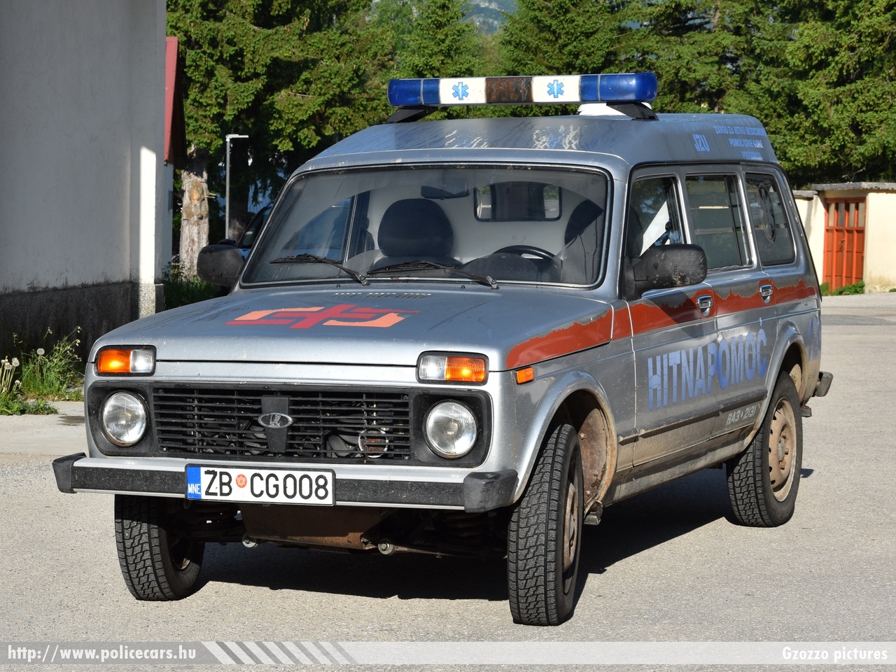 Lada Niva VAZ 2131, fotó: Gzozzo pictures
Keywords: montenegrói Montenegró crna gora mentő mentőautó ambulance