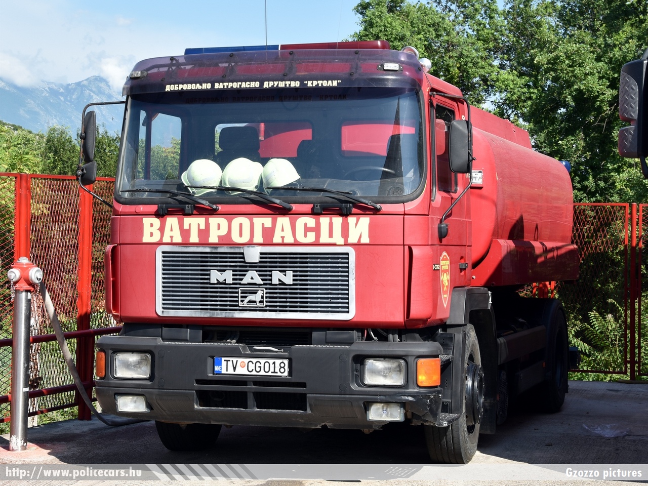 MAN, Krtoli, fotó: Gzozzo pictures
Keywords: montenegrói Montenegró tûzoltó tûzoltóautó tûzoltóság crna gora firetruck fire