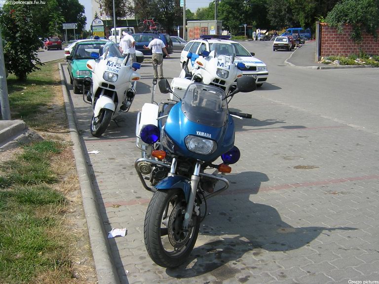 Yamaha 600S Diversion, fotó: Gzozzo pictures
Keywords: magyar magyarország rendőr rendőrmotor rendőrség