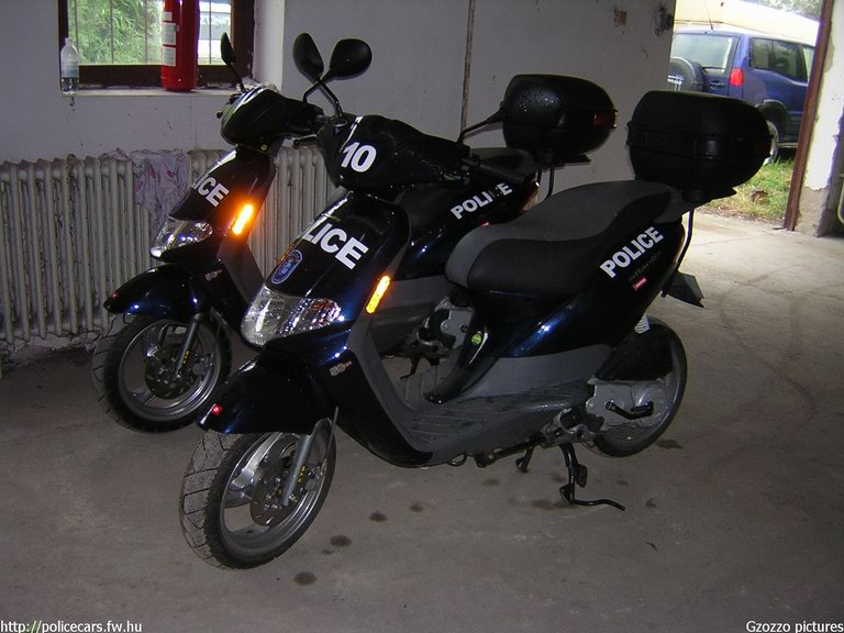 Derbi Atlantis, fotó: Gzozzo pictures
Keywords: magyar magyarország rendőr rendőrmotor rendőrség