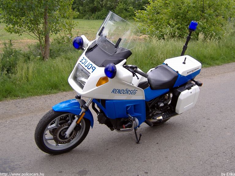 BMW K75RT, fotó: Erika
Keywords: magyar magyarország rendőr rendőrmotor rendőrség RK80-15