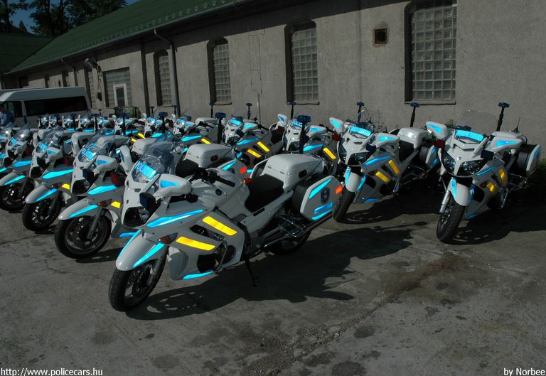 Yamaha FJR 1300 A, fotó: Norbee
Keywords: magyar magyarország rendőr rendőrmotor rendőrség