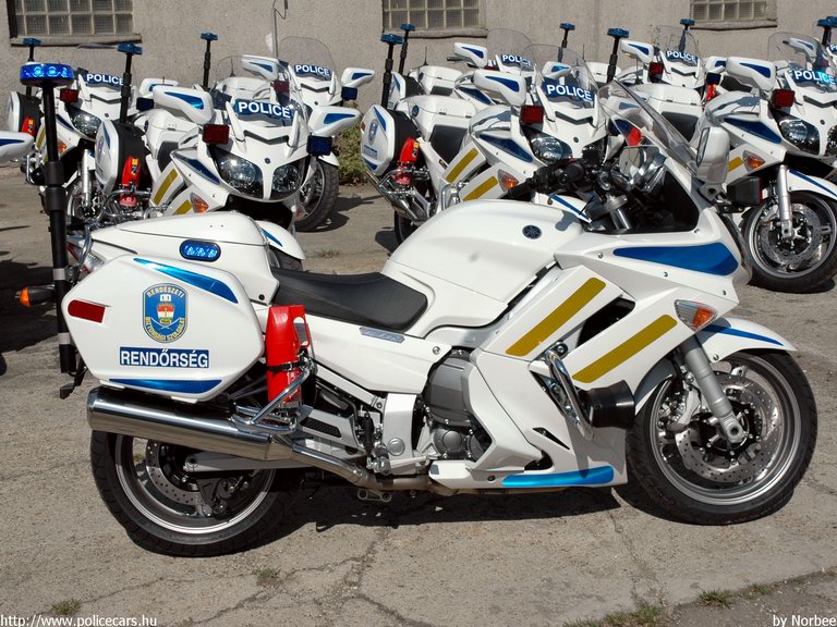 Yamaha FJR 1300 A, fotó: Norbee
Keywords: magyar magyarország rendőr rendőrmotor rendőrség