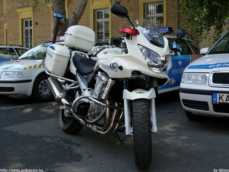 Suzuki GSF 650 Bandit, fotó: dénes
Keywords: magyar magyarország rendőr rendőrmotor rendőrség UIJ-554