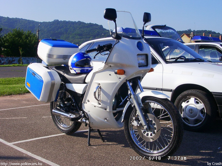 Yamaha SR-250, fotó: Crash
Keywords: magyar magyarország rendőr rendőrmotor rendőrség