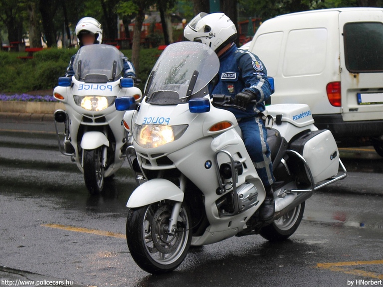 BMW R1150RT, fotó: HNorbert
Keywords: rendőr rendőrmotor rendőrség magyar Magyarország