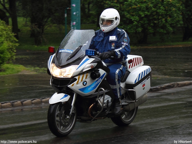 BMW R1200RT-P, fotó: HNorbert
Keywords: rendőr rendőrmotor rendőrség magyar Magyarország