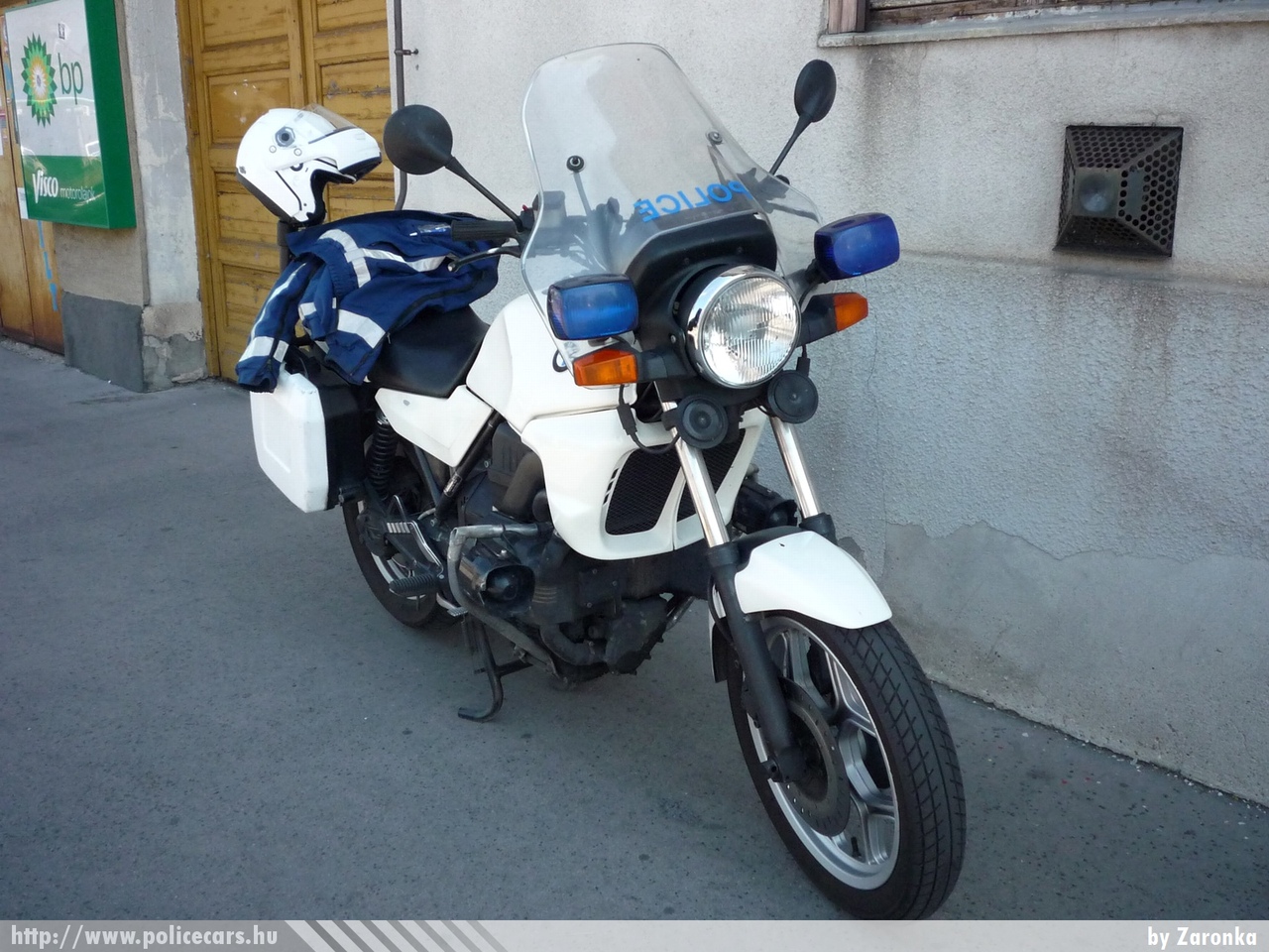 BMW K75, fotó: Zaronka
Keywords: motor rendőr rendőrmotor rendőrség magyar Magyarország police Hungary hungarian