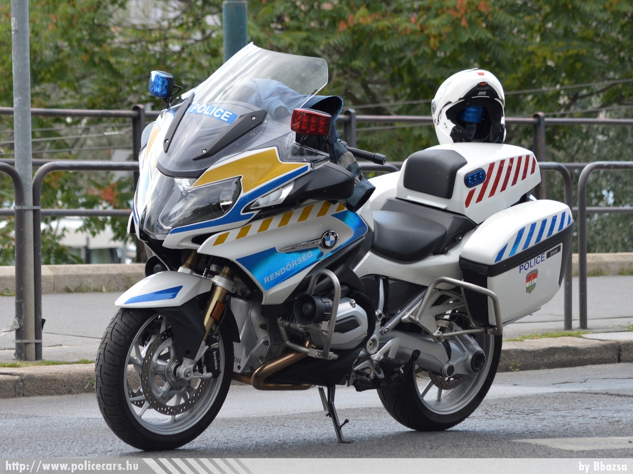BMW R1200RT-P-LC, fotó: Bbazsa
Keywords: motor rendőr rendőrmotor rendőrség magyar Magyarország police Hungary hungarian