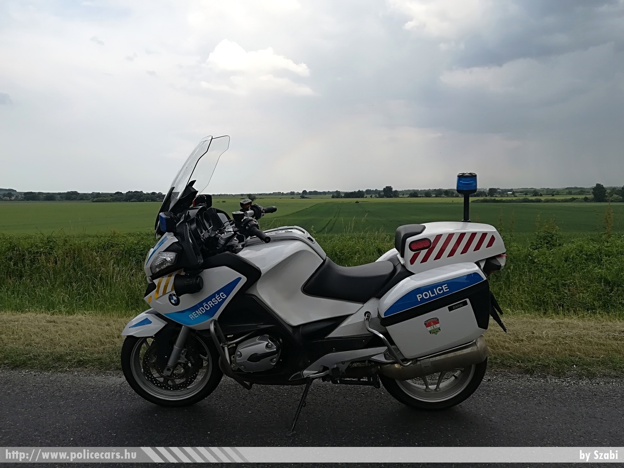 BMW R900RT-P, fotó: Szabi
Keywords: motor rendőr rendőrmotor rendőrség magyar Magyarország police Hungary hungarian policebike policemotorcycle