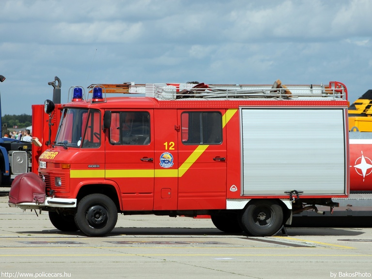 Mercedes-Benz 608D, NATO Geilenkirchen, fotó: BakosPhoto
Keywords: NATO tûzoltó tûzoltóautó tûzoltóság német Németország