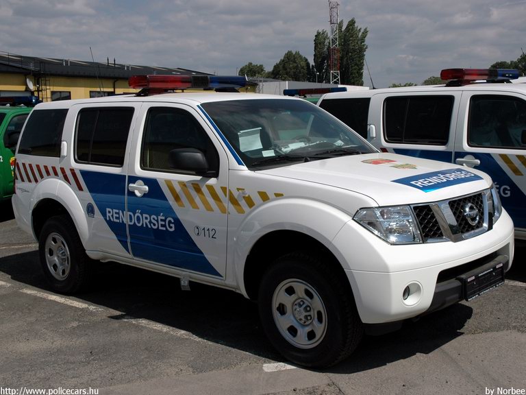Nissan Pathfinder, fotó: Norbee
Keywords: rendőrség rendőrautó rendőr Hungary hungarian police policecar  magyar Magyarország