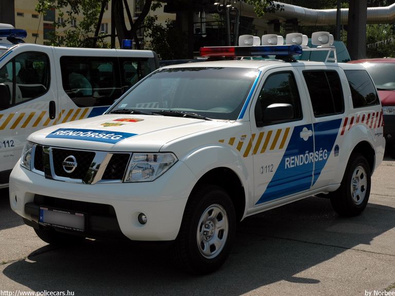 Nissan Pathfinder, fotó: Norbee
Keywords: rendőrség rendőrautó rendőr Hungary hungarian police policecar  magyar Magyarország