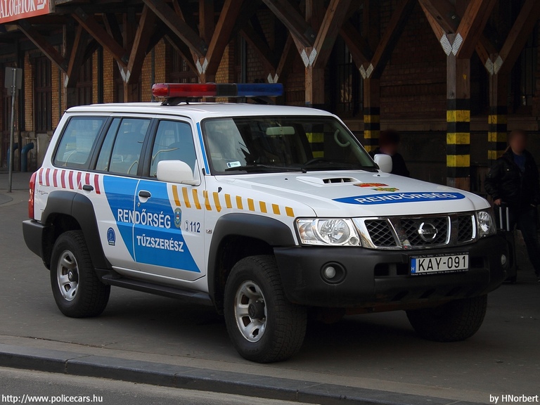 Nissan Patrol, fotó: HNorbert
Keywords: rendőr rendőrautó rendőrség magyar Magyarország KAY-091 Hungary hungarian police policecar 