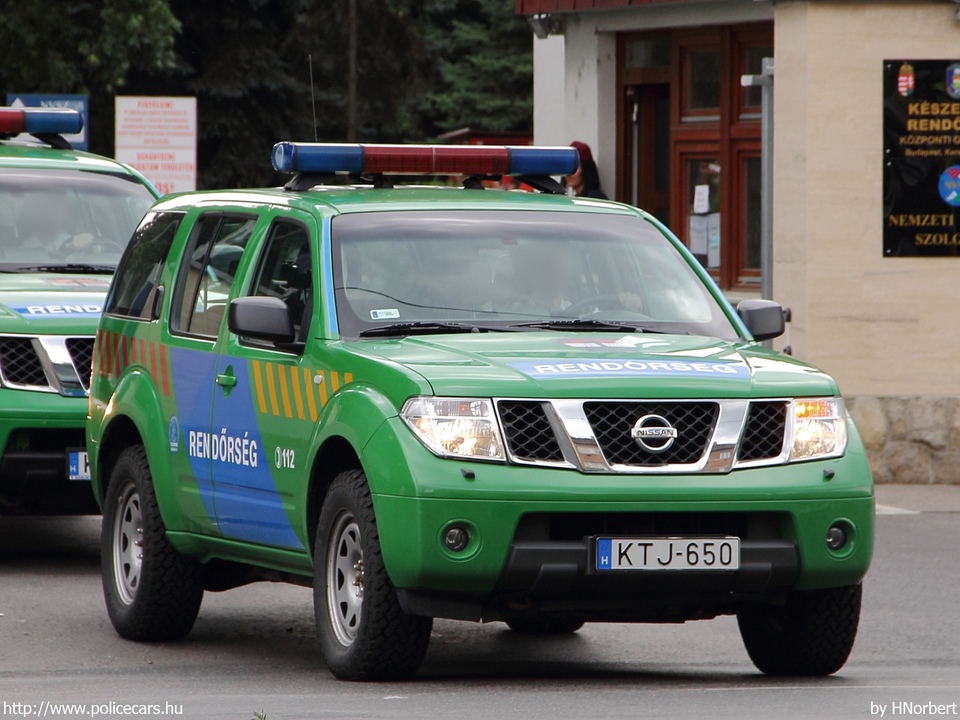 Nissan Pathfinder, fotó: HNorbert
Keywords: KTJ-650 rendőr rendőrautó rendőrség magyar Magyarország  Hungary hungarian police policecar 