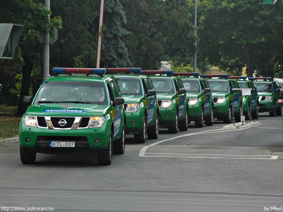 Nissan Pathfinder, fotó: MBen
Keywords: KTL-337 rendőr rendőrautó rendőrség magyar Magyarország Hungary hungarian police policecar 