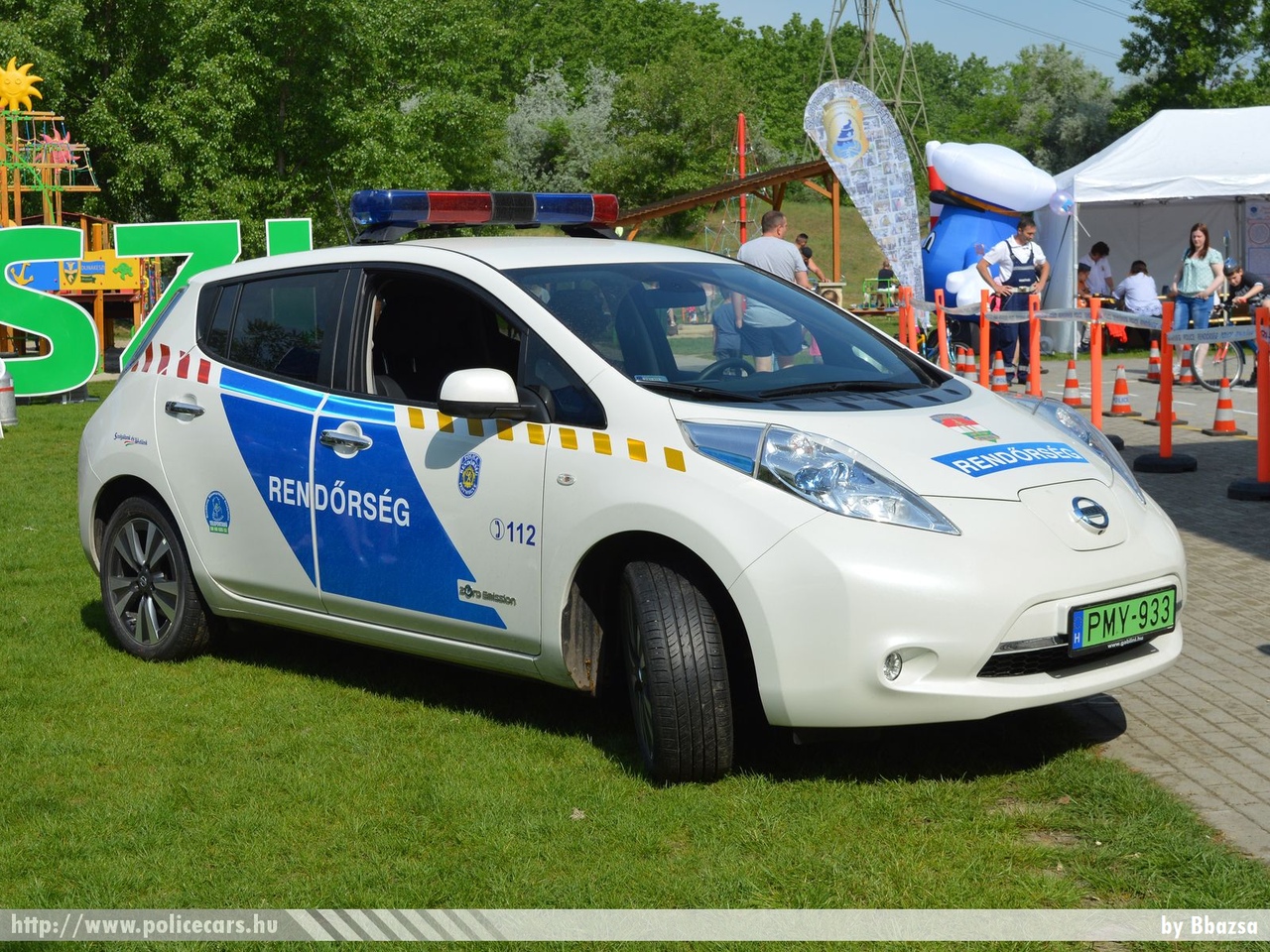 Nissan Leaf, fotó: Bbazsa
Keywords: magyar Magyarország rendőr rendőrautó rendőrség Hungary hungarian police policecar PMY-933