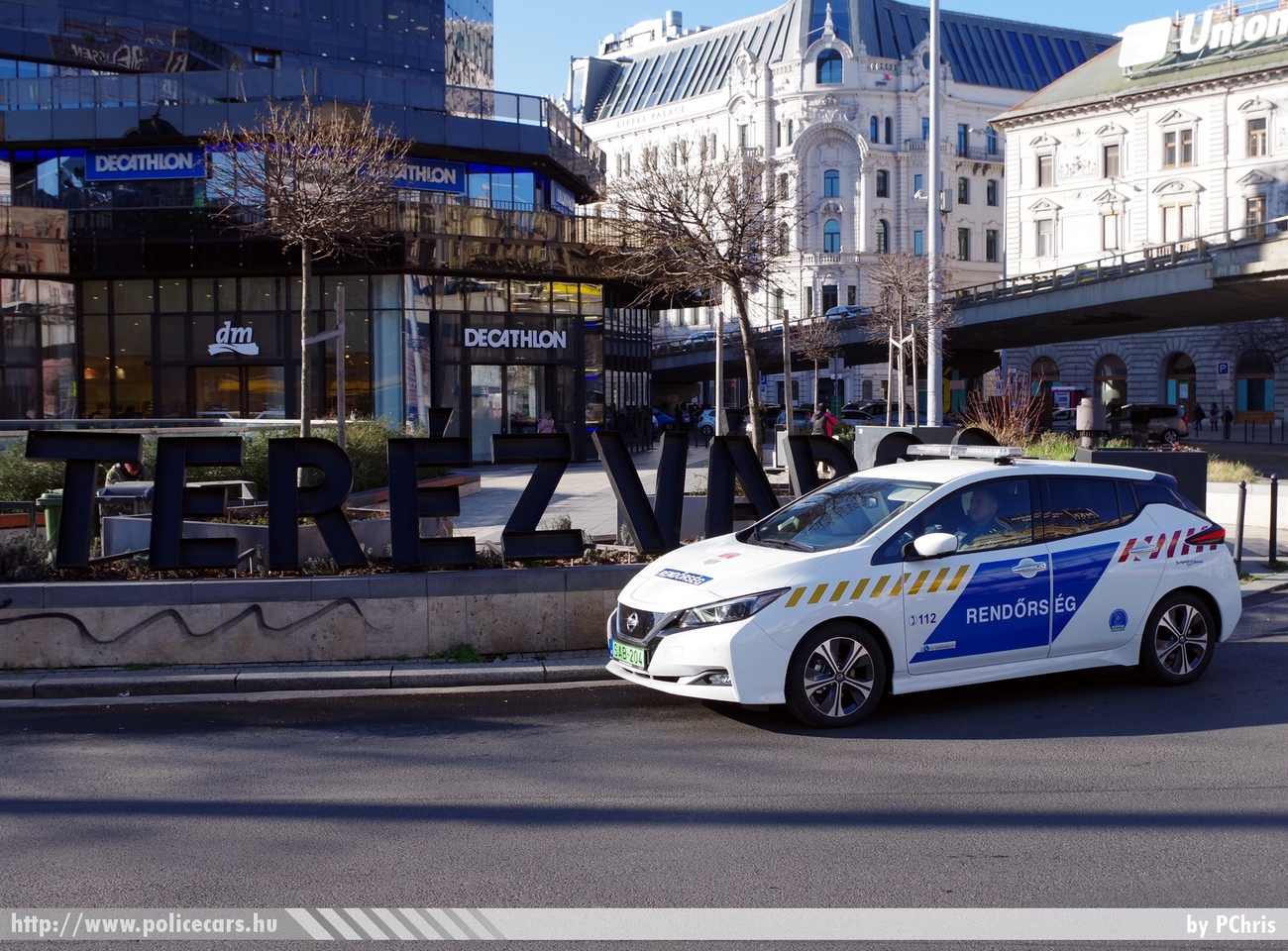 Nissan Leaf, fotó: PChris
Keywords: magyar Magyarország rendőr rendőrautó rendőrség Hungary hungarian police policecar SAB-204