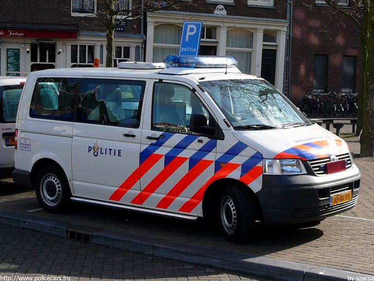 VW Transporter T5, fotó: szucsa
Keywords: rendőr rendőrautó rendőrség Hollandia holland Politie