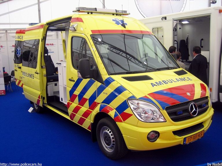 Mercedes Sprinter II, fotó: Nudel
Keywords: mentő mentőautó Hollandia holland