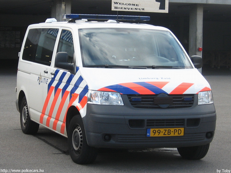 VW Transporter T5, fotó: Toby
Keywords: rendőr rendőrautó rendőrség Hollandia holland Politie