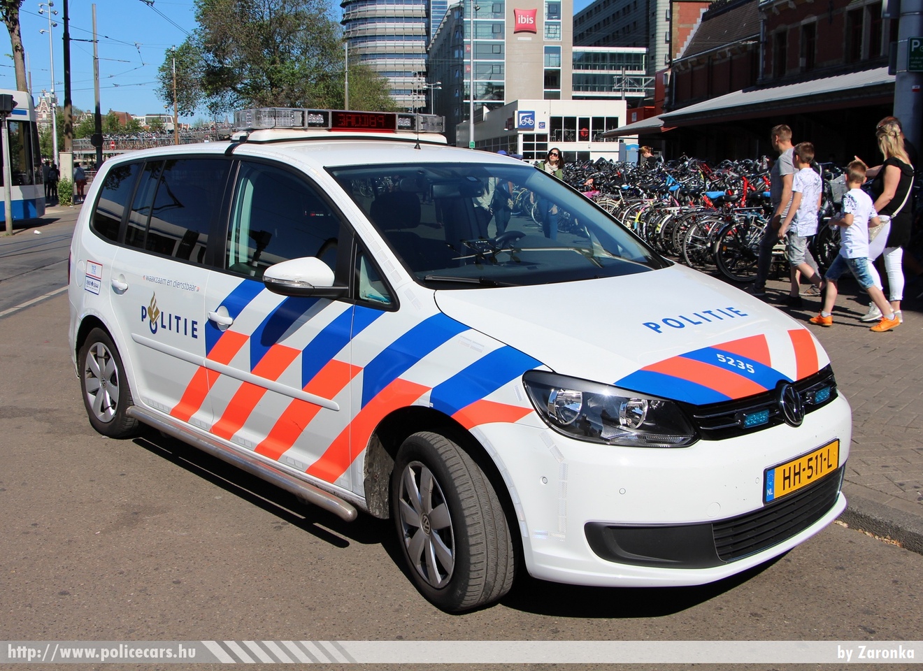 Volkswagen Touran, fotó: Zaronka
Keywords: rendőr rendőrautó rendőrség Hollandia holland police policecar Netherlands dutch