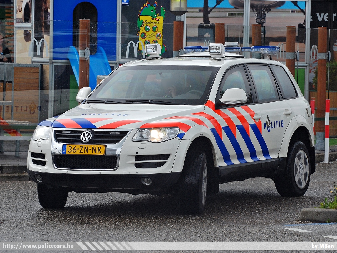 Volkswagen Touareg, fotó: MBen
Keywords: rendőr rendőrautó rendőrség Hollandia holland police policecar Netherlands dutch