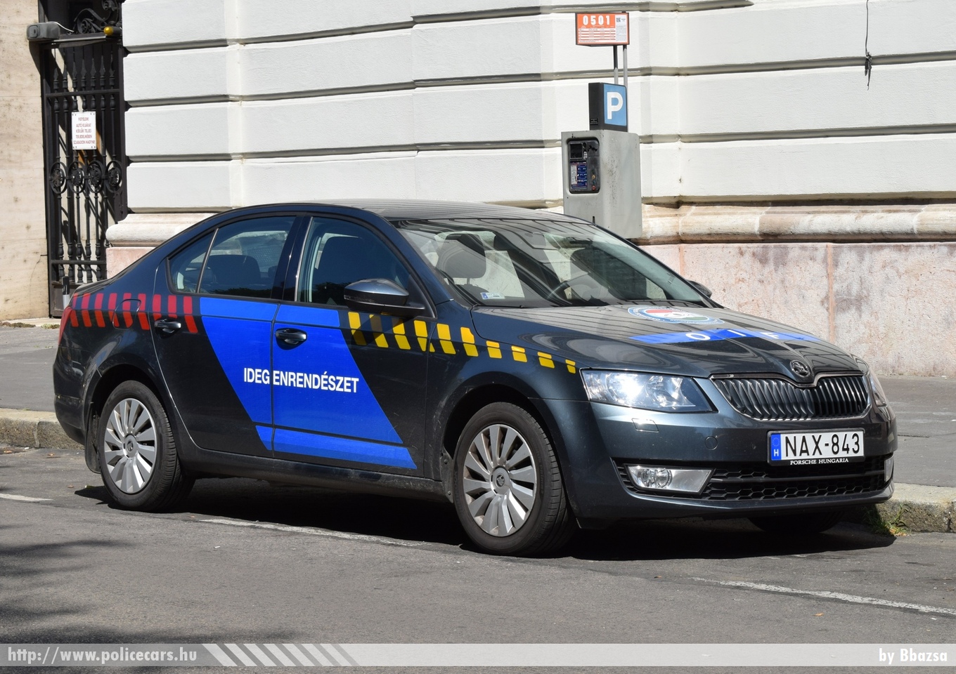 Skoda Octavia III, Országos Idegenrendészeti Fõigazgatóság, fotó: Bbazsa
Keywords: magyar Magyarország rendőr rendőrautó rendőrség Hungary hungarian police policecar oif idegenrendészet NAX-843