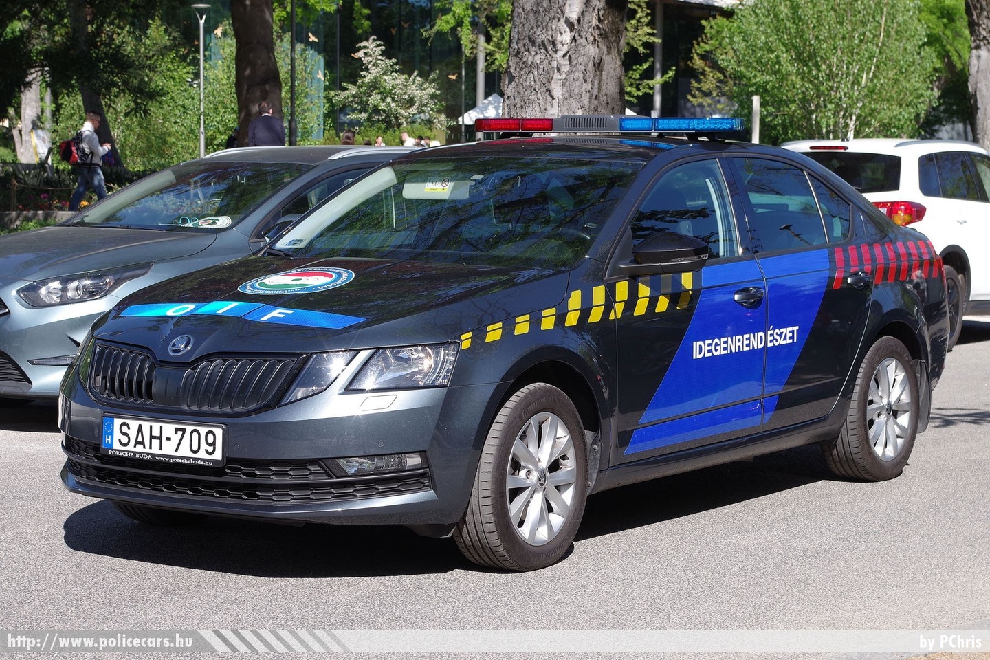 Skoda Octavia III facelift, Országos Idegenrendészeti Fõigazgatóság, fotó: PChris
Keywords: magyar Magyarország rendőr rendőrautó rendőrség Hungary hungarian police policecar immigration oif idegenrendészet SAH-709