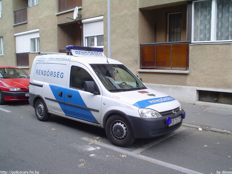 Opel Combo, fotó: dénes
Keywords: rendőrség rendőr rendőrautó magyar Magyarország RB70-73 police policecar hungarian Hungary