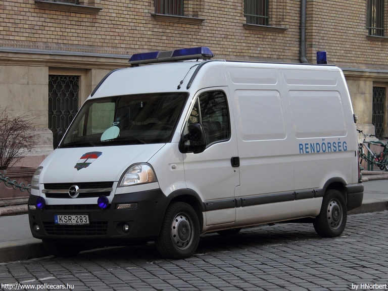 Opel Movano, fotó: HNorbert
Keywords: rendőr rendőrautó rendőrség magyar Magyarország KSR-283 police policecar hungarian Hungary