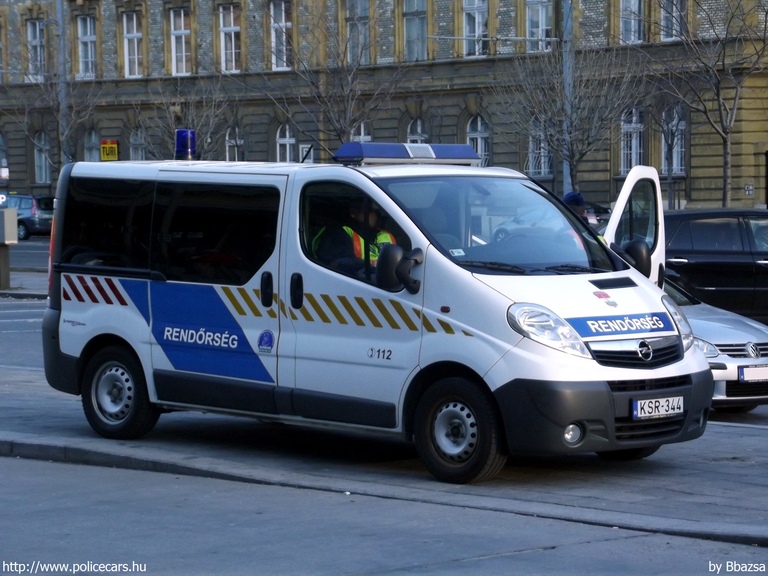 Opel Vivaro: fotó: Bbazsa
Keywords: rendőr rendőrautó rendőrség magyar Magyarország KSR-344 police policecar hungarian Hungary