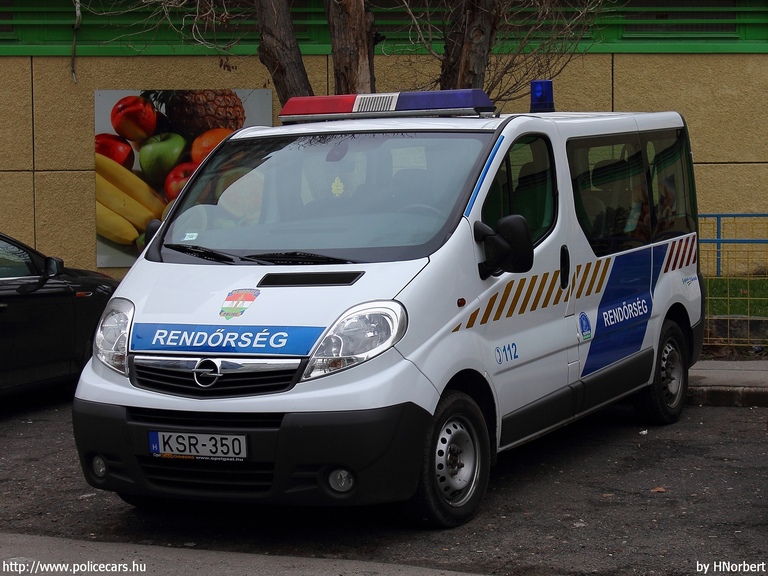 Opel Vivaro, fotó: HNorbert
Keywords: rendőr rendőrautó rendőrség magyar Magyarország KSR-350 police policecar hungarian Hungary