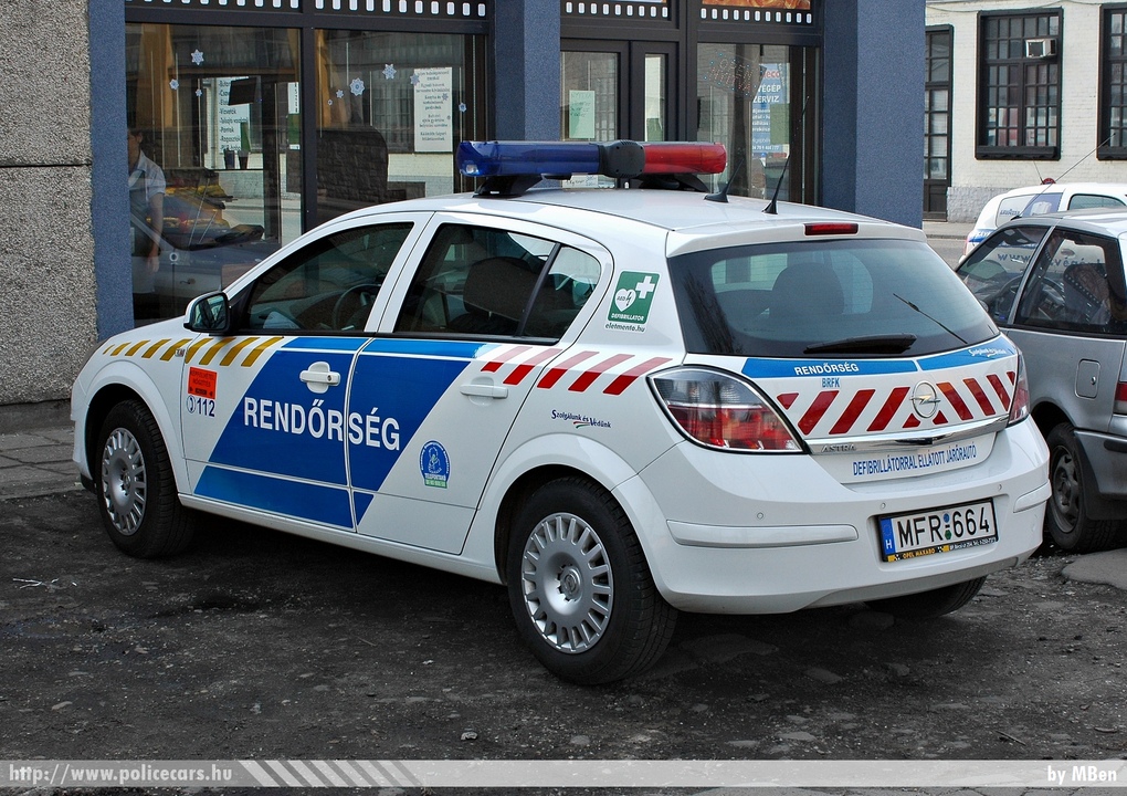 Opel Astra H, fotó: MBen
Keywords: magyar Magyarország rendőr rendőrautó rendőrség MFR-664 Hungary hungarian police policecar