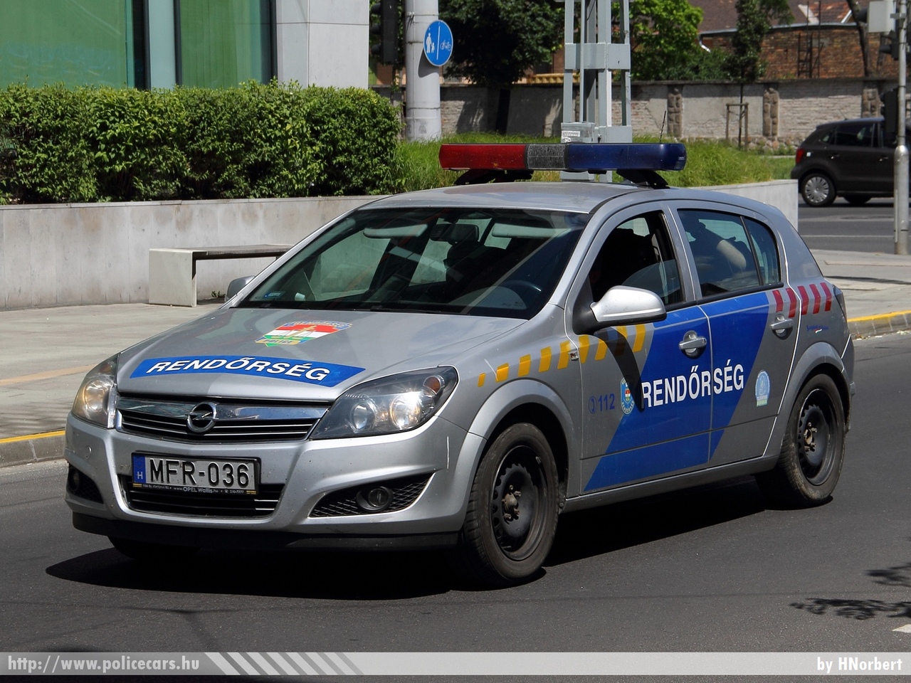 Opel Astra H, fotó: HNorbert
Keywords: magyar Magyarország rendőr rendőrautó rendőrség Hungary hungarian police policecar MFR-036