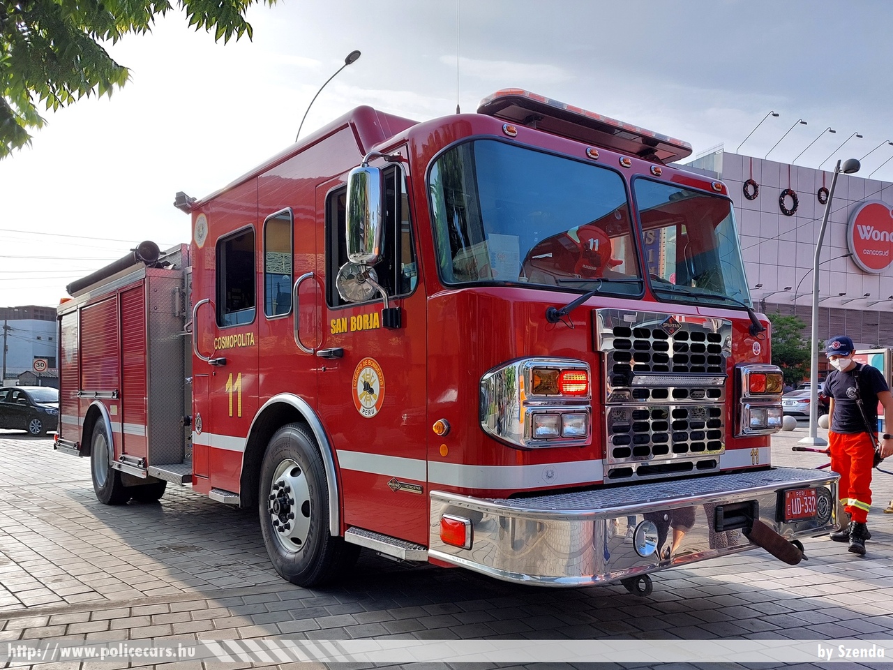 Spartan, Companía de Bomberos Voluntarios "Cosmopolita" 11, San Borja, fotó: Szenda
Keywords: peru peruvian fire firetruck tûzoltó tûzoltóautó