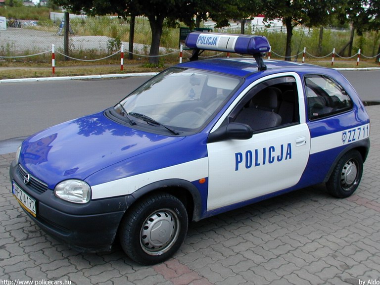 Opel Corsa, fotó: Aldo
Keywords: rendőr rendőrautó rendőrség lengyel Lengyelország