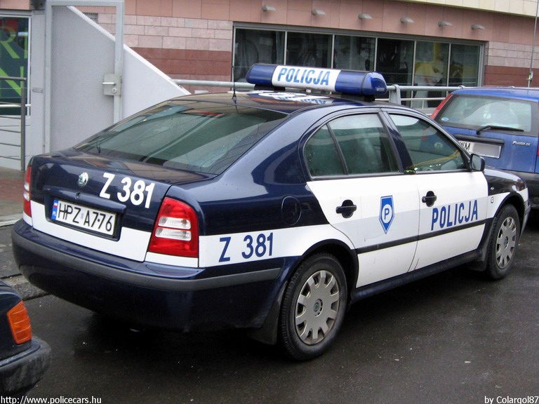 Skoda Octavia, fotó: Colargol87
Keywords: rendőr rendőrautó rendőrség lengyel Lengyelország