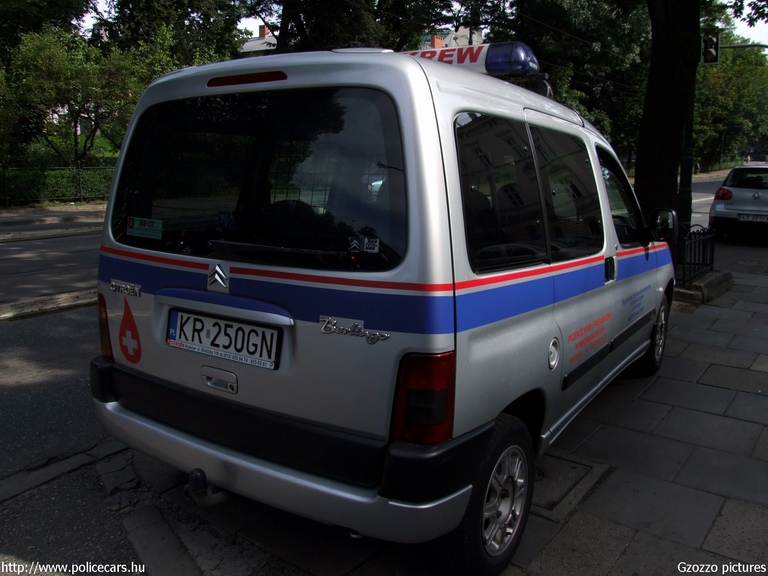 Citroen Berlingo, fotó: Gzozzo pictures
Keywords: mentő mentőautó Lengyelország lengyel