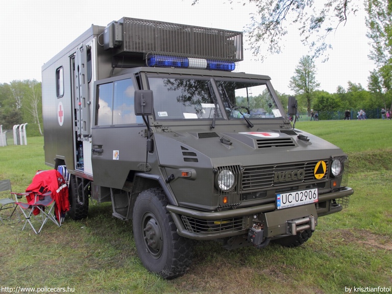 Iveco 40-10/AMZ, fotó: krisztianfotoi
Keywords: lengyel Lengyelország mentő mentőautó katonai