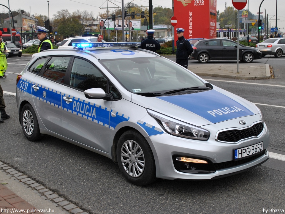 Kia Ceed SW, Krakkó, fotó: Bbazsa
Keywords: krakkó lengyel Lengyelország rendőr rendőrautó rendőrség polish Poland police policecar  