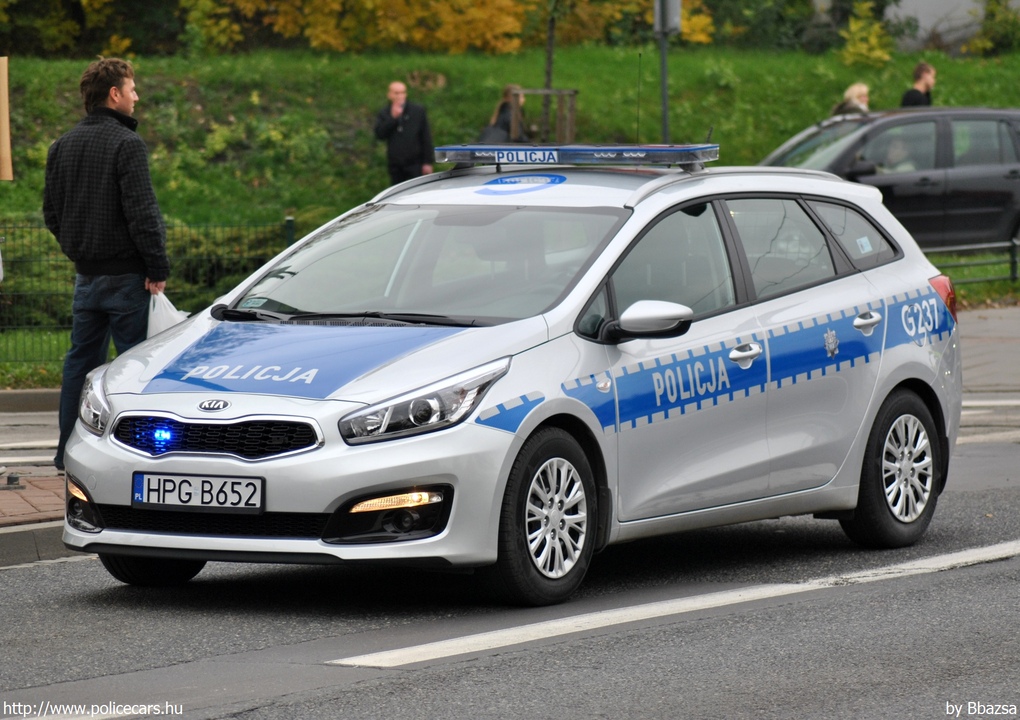 Kia Ceed SW, Krakkó, fotó: Bbazsa
Keywords: krakkó lengyel Lengyelország rendőr rendőrautó rendőrség polish Poland police policecar  