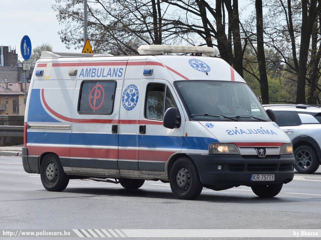 Peugeot Boxer, Krakkó, fotó: Bbazsa
Keywords: lengyel lengyelország mentő ambulance