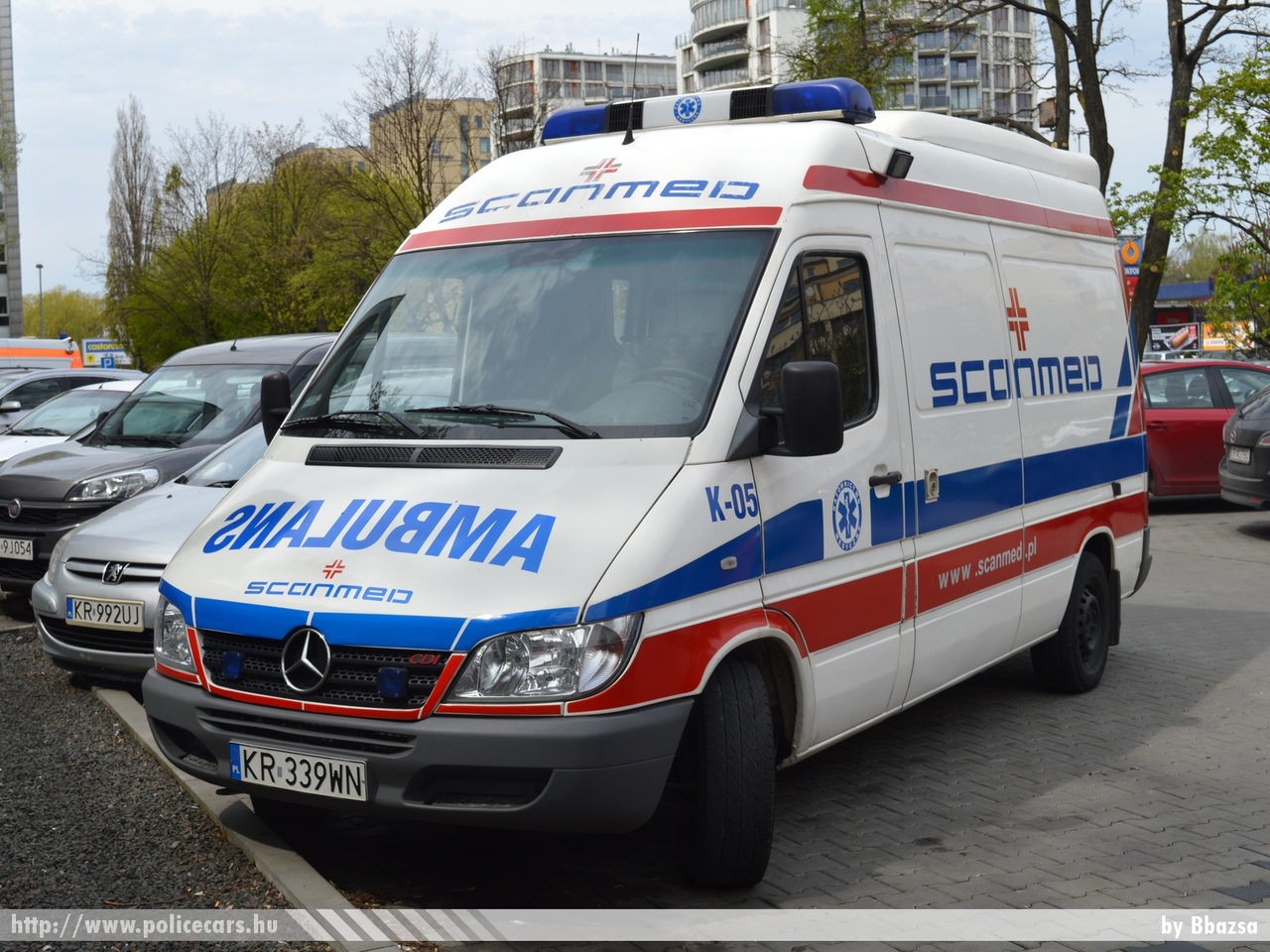 Mercedes Sprinter, Krakkó, fotó: Bbazsa
Keywords: lengyel lengyelország mentő ambulance