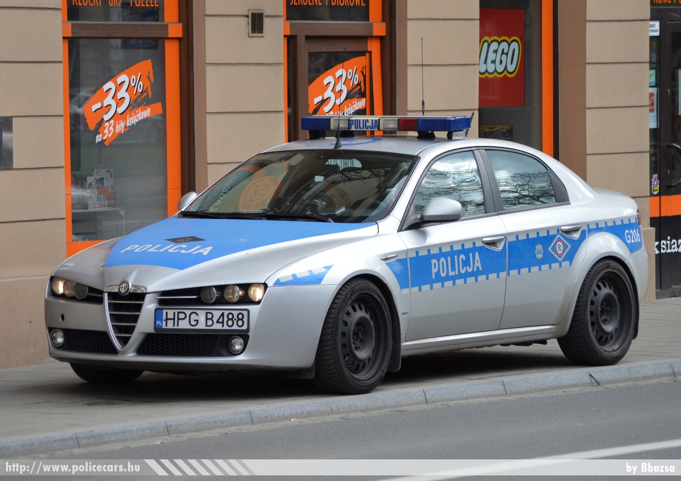 Alfa Romeo 159, Krakkó, fotó: Bbazsa
Keywords: lengyel Lengyelország rendőr rendőrautó rendőrség polish Poland police policecar  