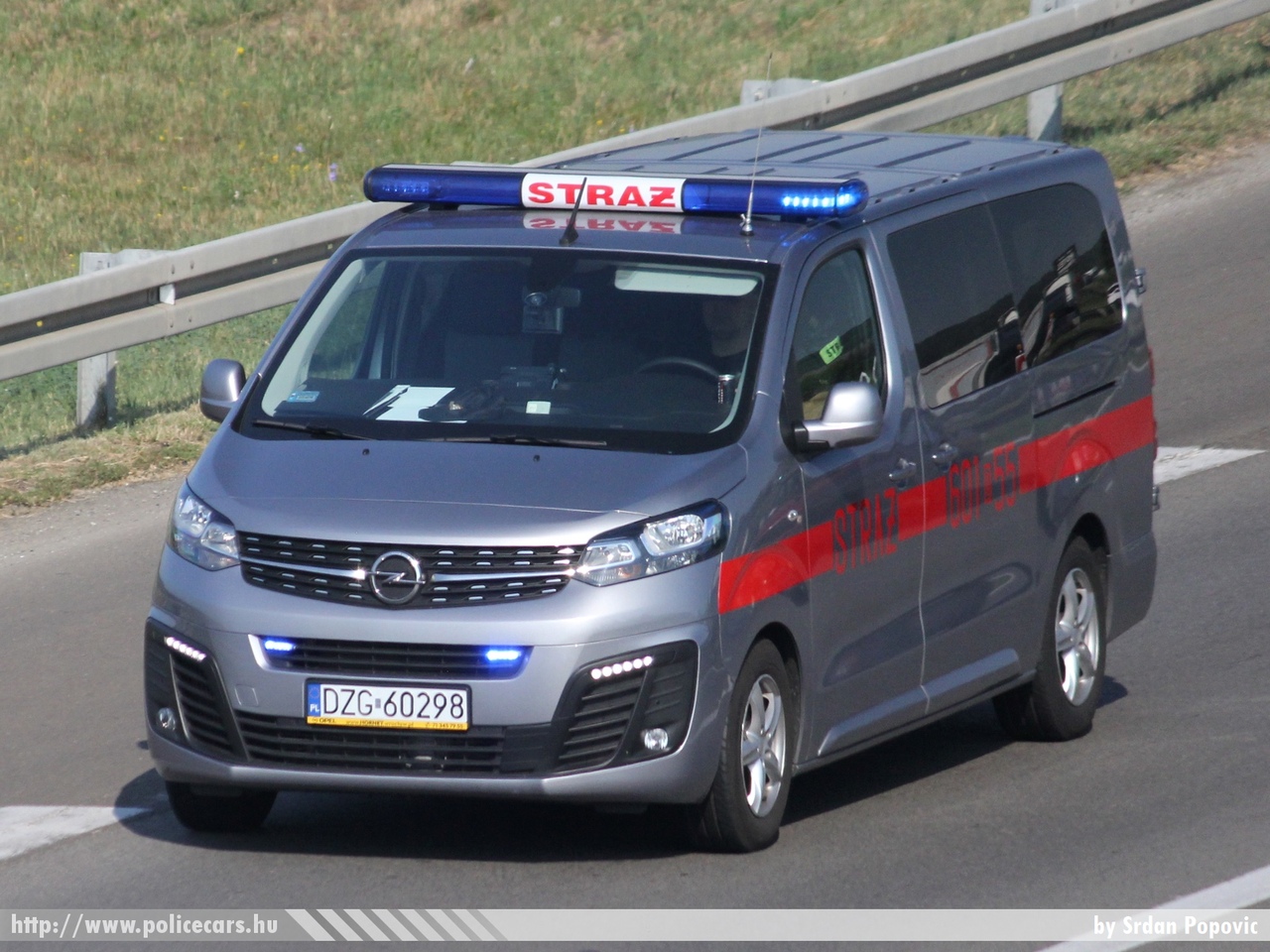Opel Vivaro SBus, Zgorzelec, fotó: Srdan Popovic
Keywords: lengyel Lengyelország polish Poland fire firetruck tûzoltó tûzoltóautó